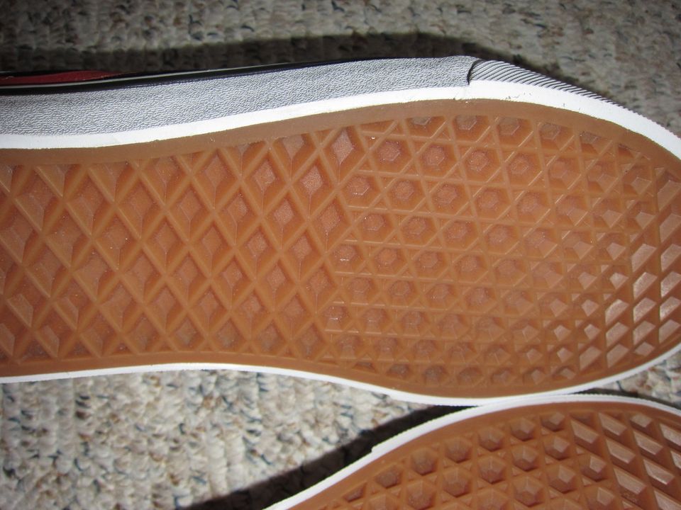 Damenschuhe Vans Gr.39 neu in Bokensdorf