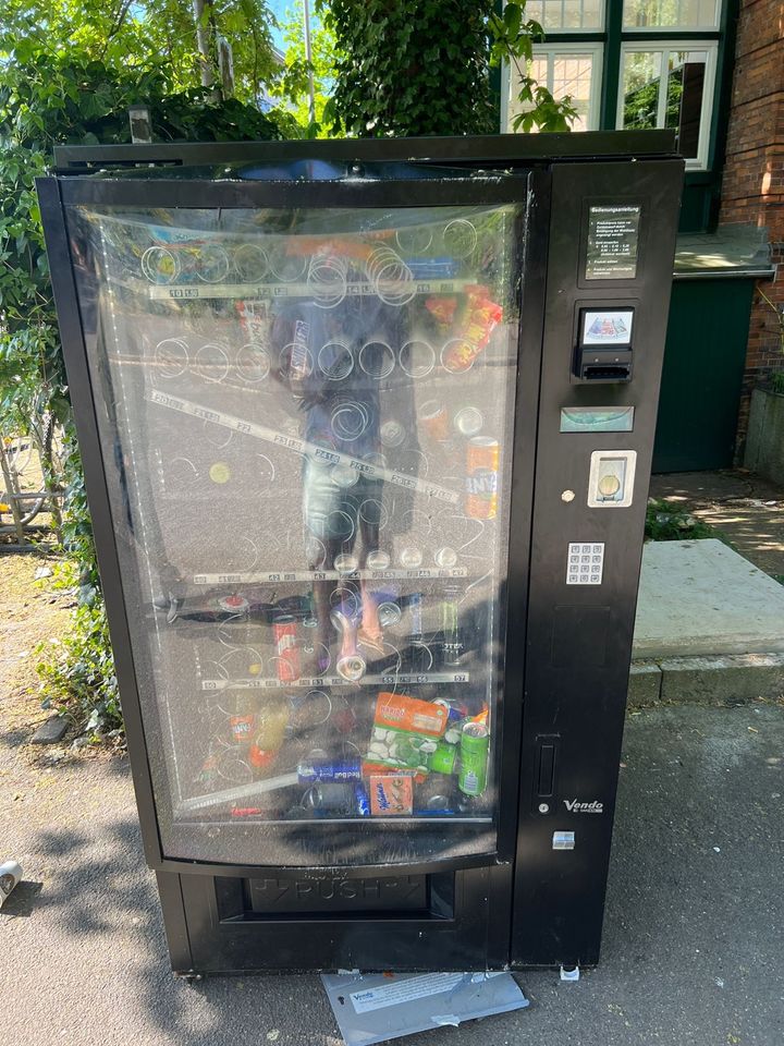 Automaten Reparatur Vandalismus Schäden Snackautomaten in Lübeck