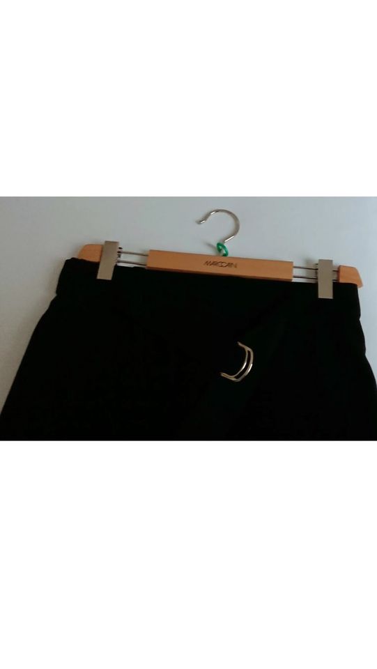 Damen-Hose in schwarz von Marc Cain Collections, Größe N5 in Hilden