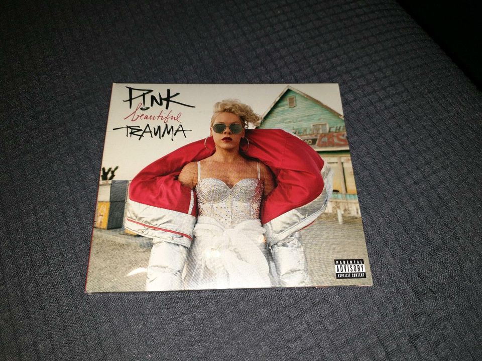 NEU OVP Pink CD Beautiful Trauma in Haag a.d.Amper