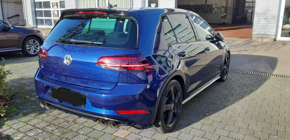 VW Golf 7 R Performance mit Akrapovic Abgasanlage in Renningen