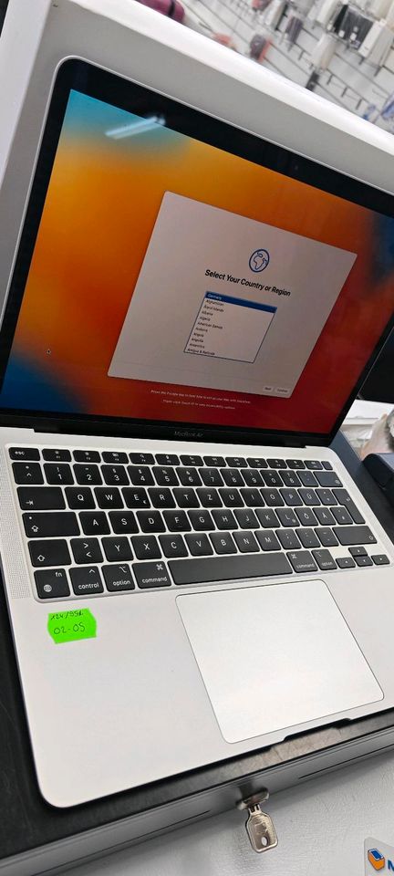 ⭐ Apple MacBook Air M1 2020 256GB 8GB ⭐ in Moers