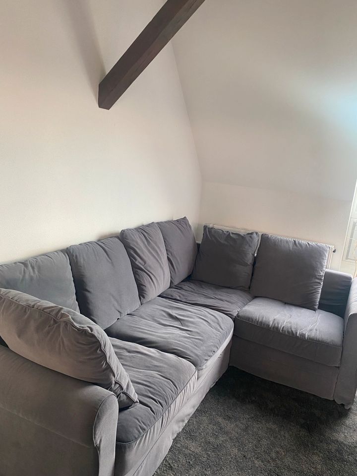 Couch grau , inkl. Kissen in Leipzig