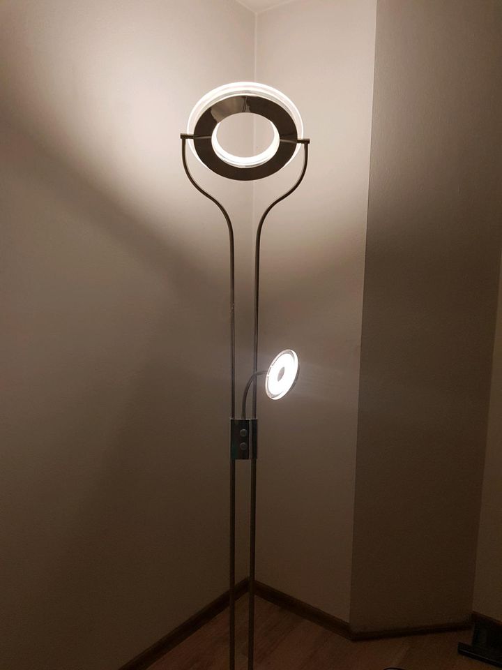 Stehlampe Ring Leselampe Designer Lampe in Langenbach