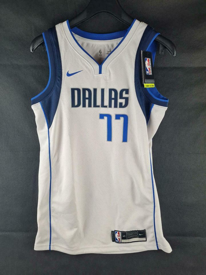 **NEU** | Nike Basketball NBA Trikot Swingman Dallas Dončic |Gr.S in Frechen