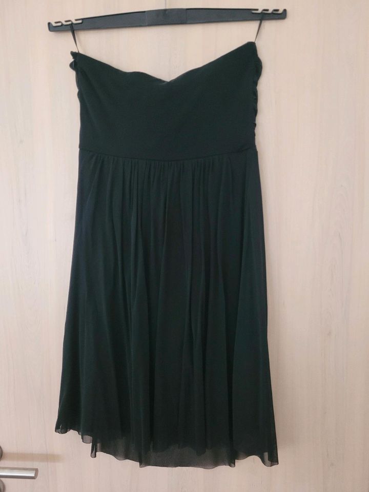 Esprit Abendkleid/Cocktailkleid schwarz Größe S neuwertig in Ihrlerstein