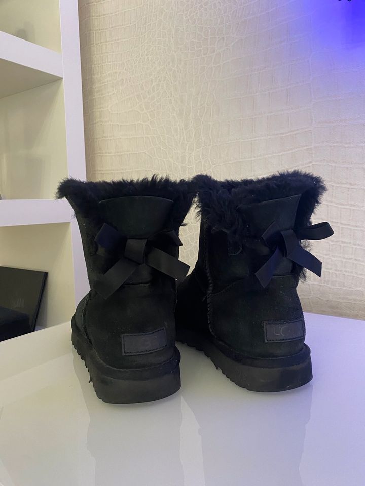 UGG Boots Damen in Wilhelmshaven