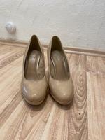Pumps Lack beige S.Oliver Gr. 40 Bayern - Trebgast Vorschau