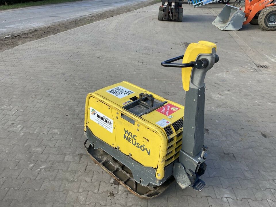 (Vermietung) Wacker Neuson DPU80 Rüttelplatte Rüttler 750 kg in Klein Berßen