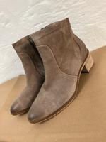 LLOYD Damen Stiefelette Atlanta beige Velourleder 38,5 / 39 NEU Ludwigsvorstadt-Isarvorstadt - Isarvorstadt Vorschau