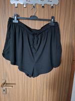 schwarze Hot Pean kurze Hose zum binden Größe 4XL Nordrhein-Westfalen - Telgte Vorschau