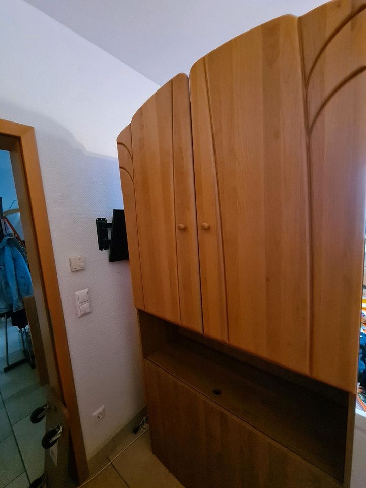 Schrank mit Bettkasten Bettkastenschrank Kommode Holz in Berlin