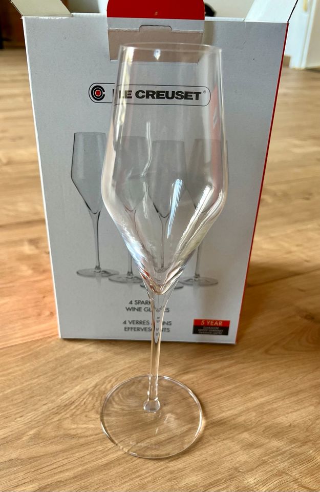 Le Creuset Sekt- und Weißweingläser in Montabaur