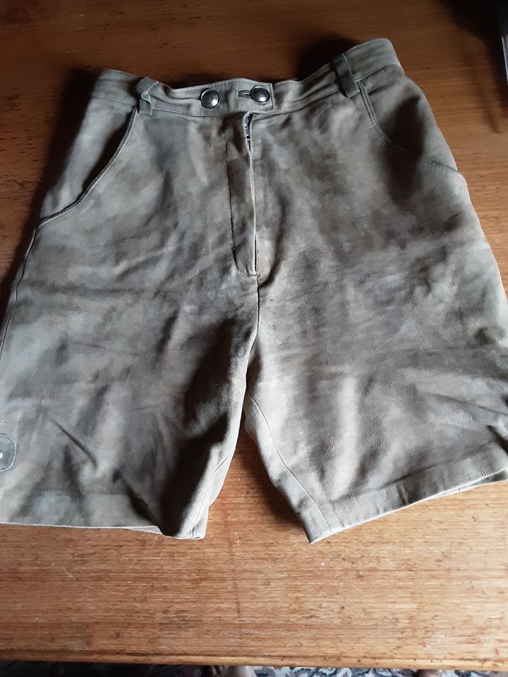 Kurze Damen Lederhose Gr. 38-40 in Stuttgart