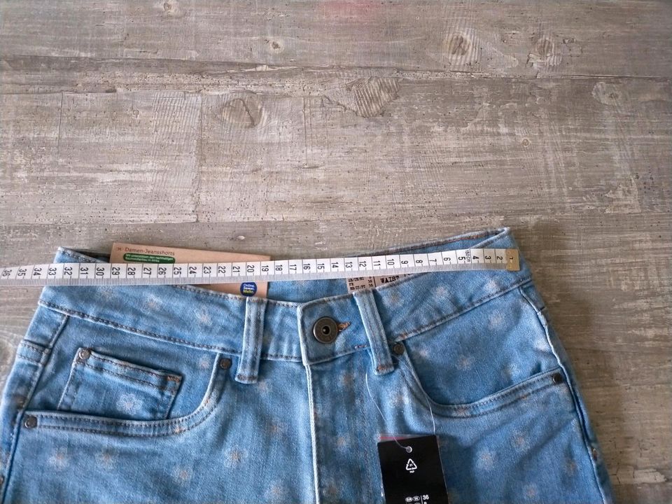 Jeans Shorts Damen neu 36 & 46 in Wuppertal