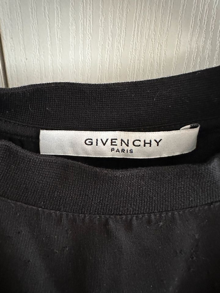 Givenchy Distressed T-Shirt in Berlin