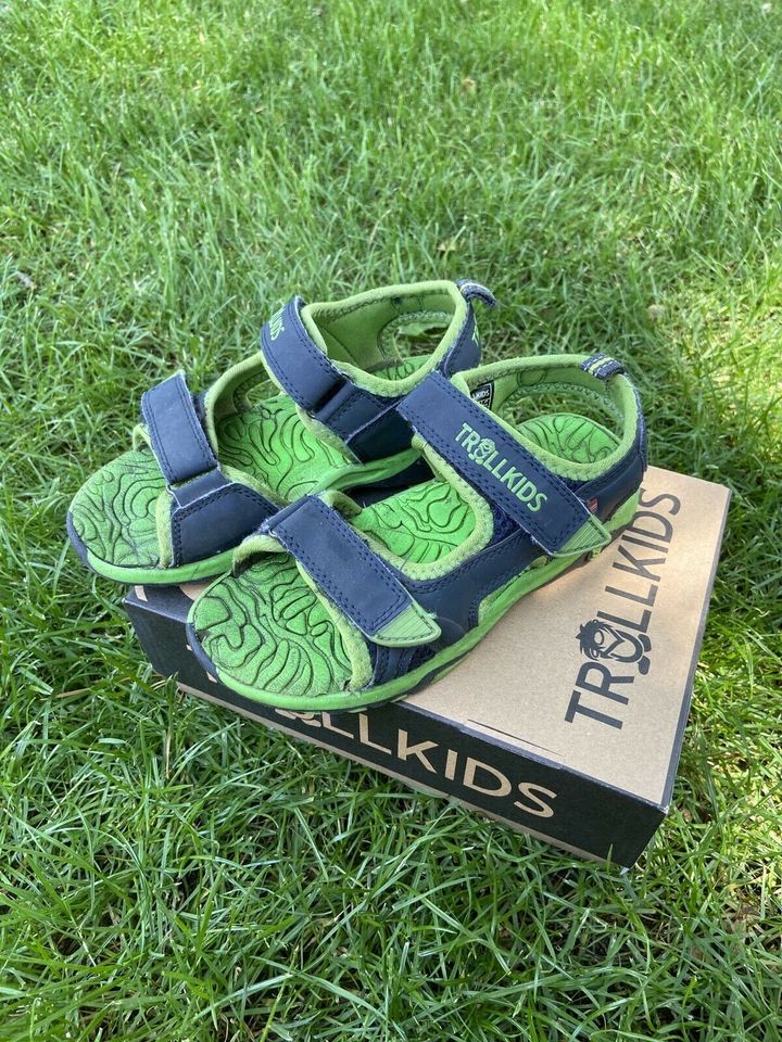 Sandalen Trollkids Orrestrand in Gr. 30 in Hatten