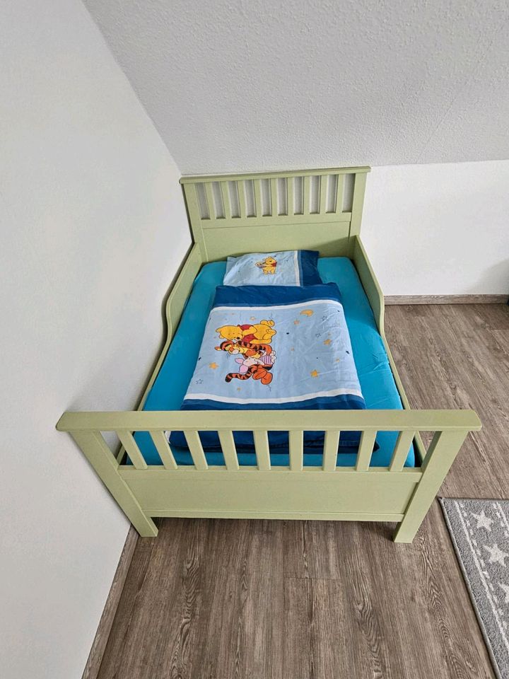 Kinderbett Babybett zum Umbauen inkl. Matratze in Braunschweig