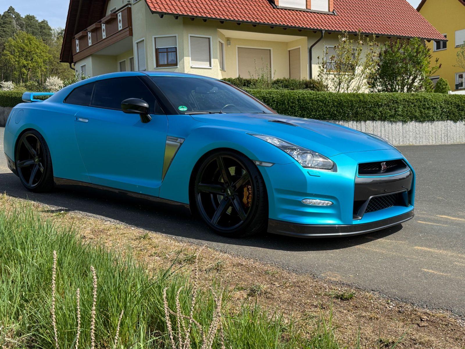 Abbildung des Autos Nissan GT-R 3.8l Black E…