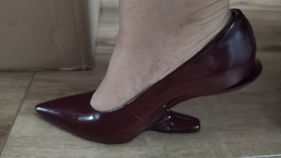 N°21 Designer High Heel Pumps bordeaux rot 39 neu in Saarbrücken