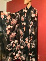 Kleiderstoff Stoff, 3 m Chiffon, schwarz mit Blumen Bayern - Volkenschwand Vorschau