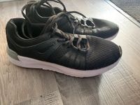 Sportschuhe, Sneaker von TCM, schwarz Gr 39 Niedersachsen - Hammah Vorschau