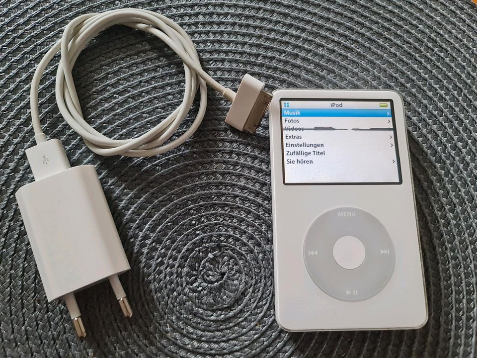 IPOD Classic 5th Generation A1136 60gb in Paderborn