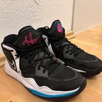 Nike Schuhe Kyrie Infinity, Gr. US9/41 CZ0204003 Hessen - Babenhausen Vorschau