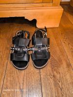 Neu Gr. 39 Schuhe mit Nieten Saarbrücken-Dudweiler - Dudweiler Vorschau