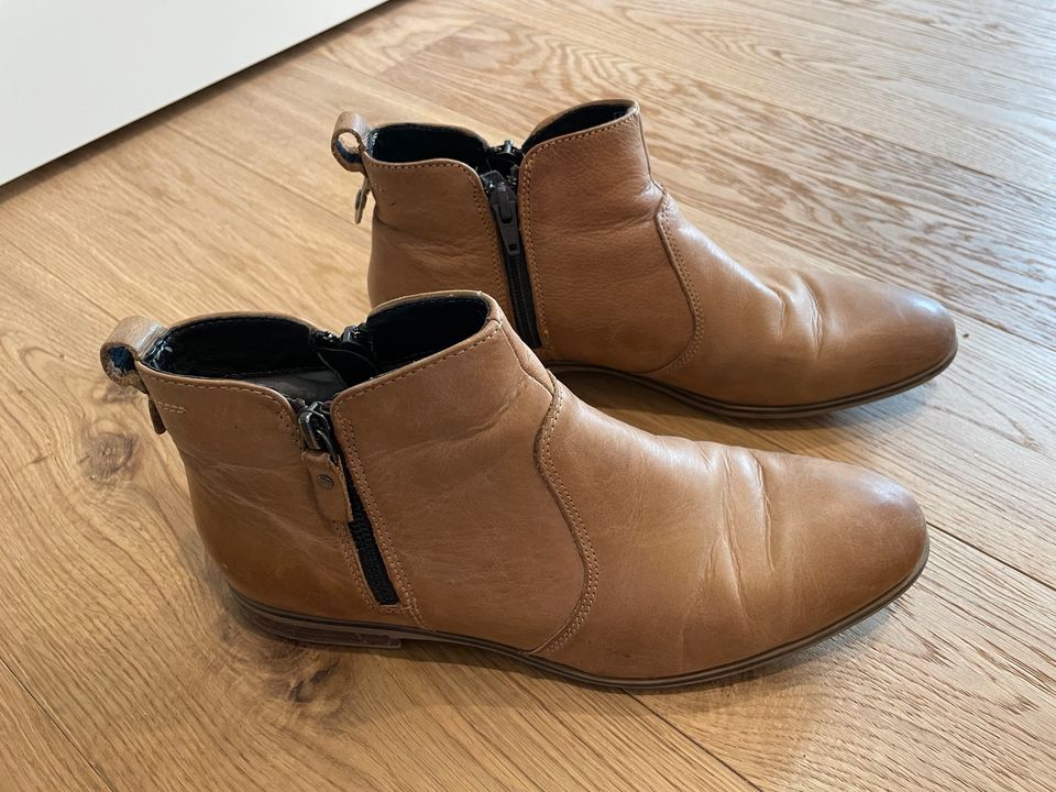 Pier One Stiefeletten braun Gr. 39 in Dettighofen