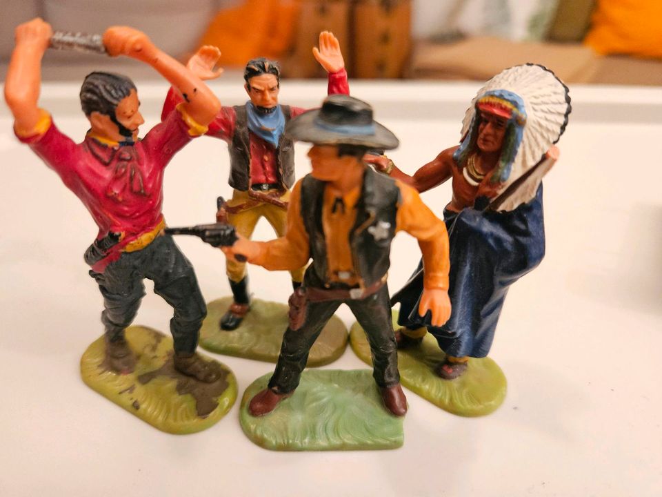 Elastolin Figuren Cowboys und Indianer , Western in Freiburg im Breisgau