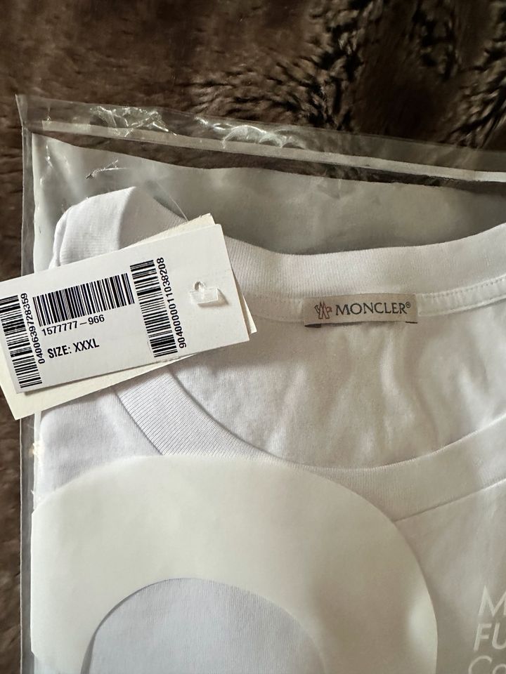 3x Moncler  T shirt weis xxxl nagel neu ungetragen in München