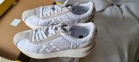 onitsuka Tiger Gr. 41,5 weiss Sneaker Nordrhein-Westfalen - Meerbusch Vorschau