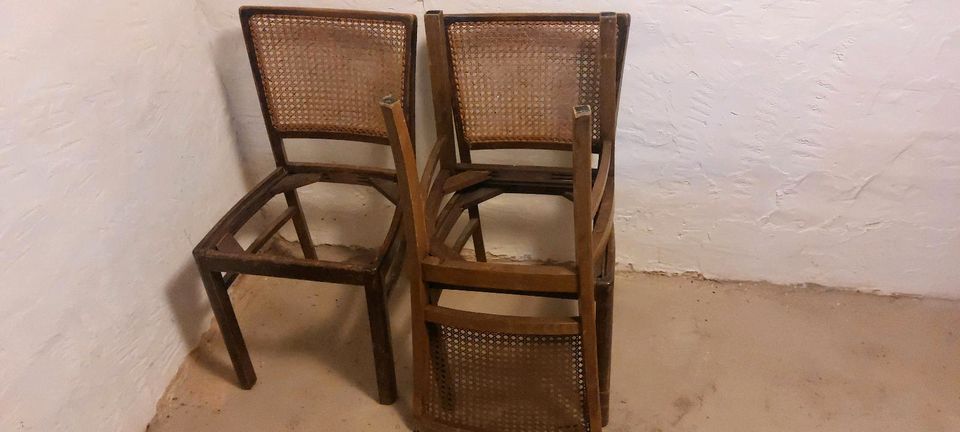 Stühle mit Flechtwerk (Angebot nur bis 25.05) in St. Ingbert
