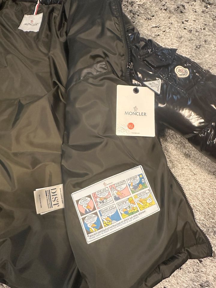 Moncler Jacke mit Daunenjacke in Hiddenhausen