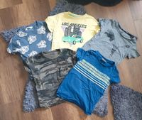 Jungen Tshirts Oberteile Shirt 5 Stück 98/104 H&M Puma Manguun Schleswig-Holstein - Reinbek Vorschau