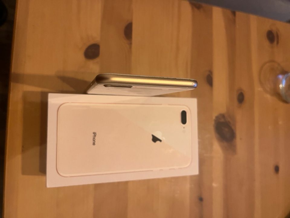 Iphone 8 plus Rosegold (256gb) in Gelsenkirchen