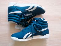 Reebok Classic High Größe 35.5 Neu mit Etikett blau Schuhe Köln - Chorweiler Vorschau