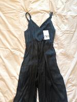 Zara | Satinierter Wickeljumpsuit | Preis VB | Blitzversand München - Moosach Vorschau