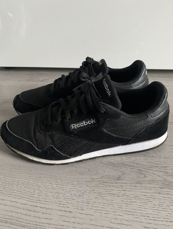 Reebok Schuhe Größe 40 in Erlangen