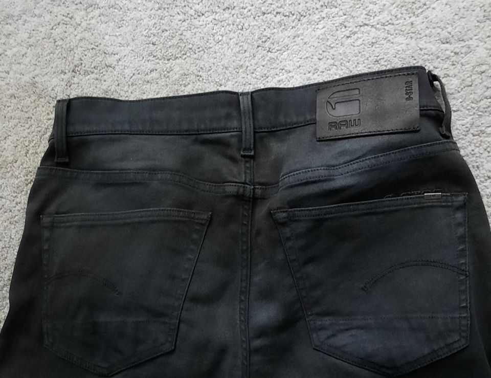 RAW G-STAR Herren Jeans Gr 33/32 in Tübingen