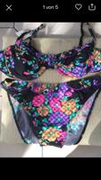 Bikini schwarz/geblümten Gr.38/40 Schleswig-Holstein - Norderstedt Vorschau