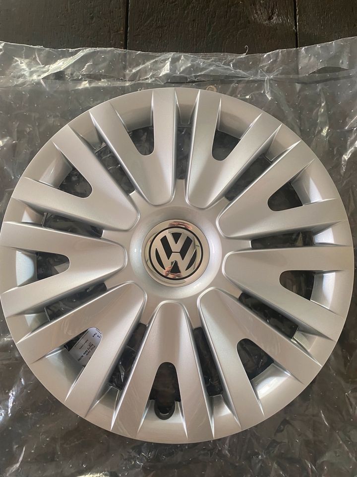 VW VAG Original 15“ Zoll Radkappe Radzierblende 5K0601147F NEU in Wiesenbronn