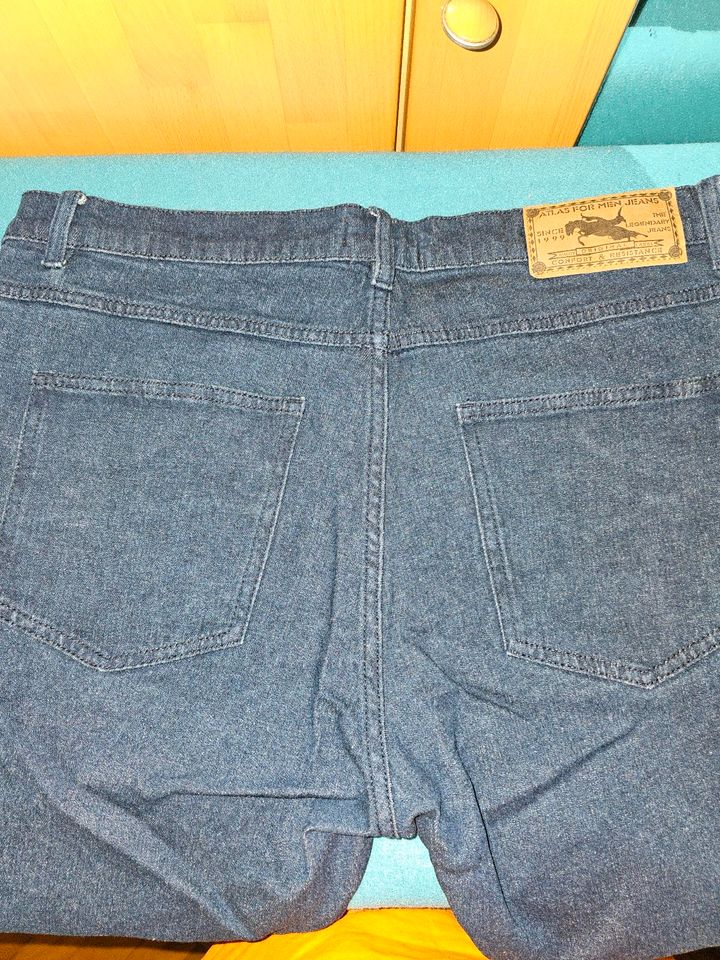 Stretch-Jeans-Shorts Regular Fit, Gr.52 Dunkelblau Denim/ wie neu in Pforzheim