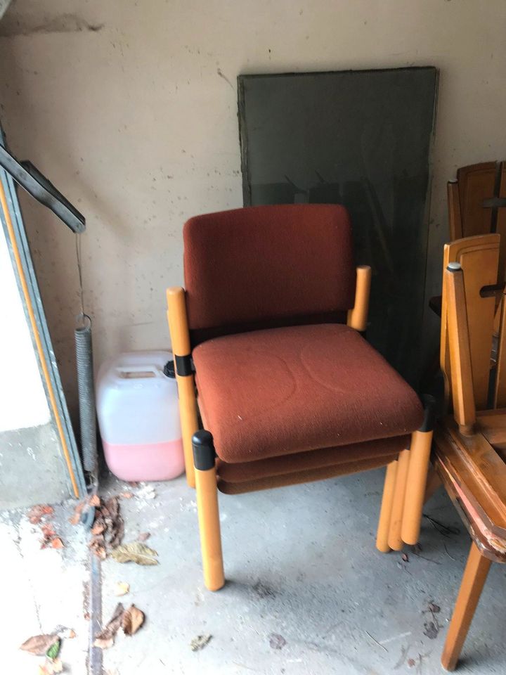 Stühle kostenlos abzugeben in Grafenau