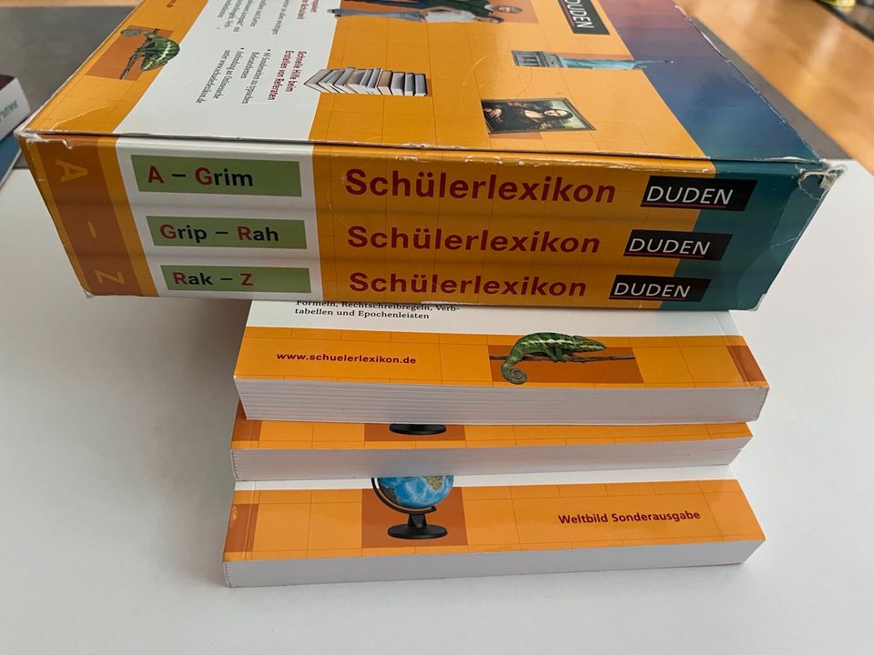 Duden Schülerlexikon A - Z / Formeln, Rechtschreibregeln u.a. in Langen (Hessen)