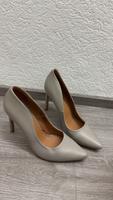 H&M Leder Pumps Grau Größe 40 Hessen - Wiesbaden Vorschau