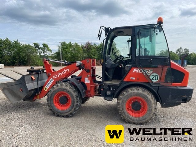 Kubota R065 Radlader Lader Hoflader Bruttopreis inkl. Mwst Schaufel und Gabel in Hermeskeil