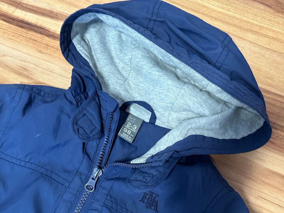 98 leichte Übergangsjacke Zara Frühlingsjacke luftig bequem in Grevesmuehlen