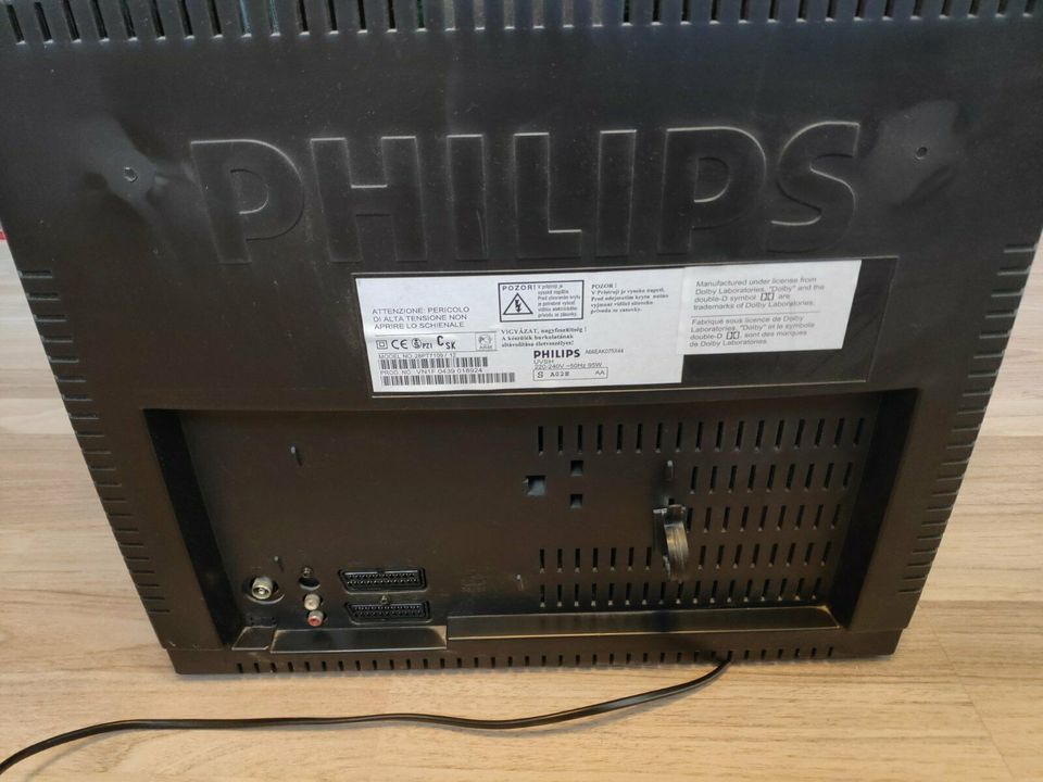 Philips Röhrenfernseher 28 Zoll/ 70cm in Briedel